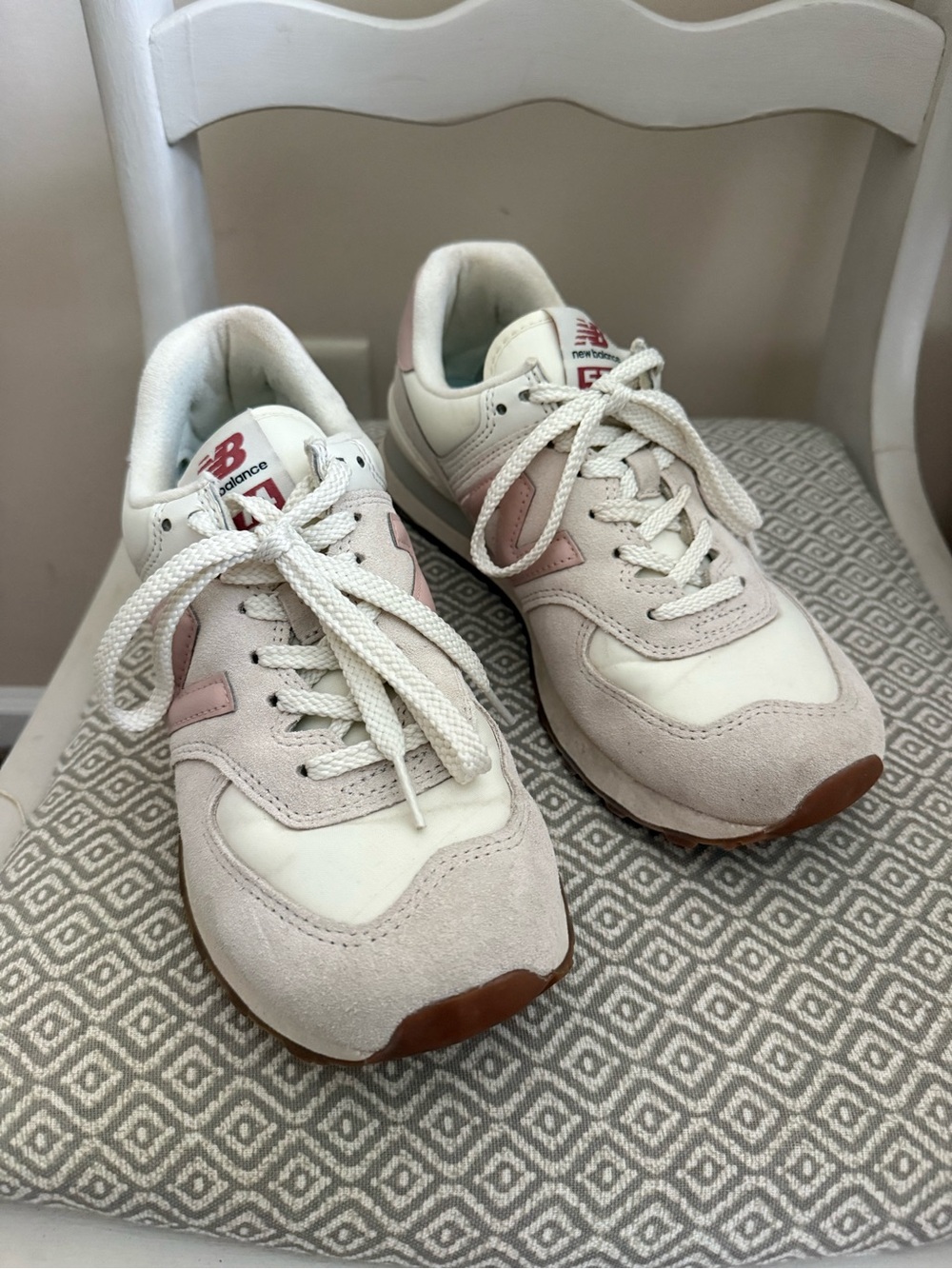 New Balance 574 Sneakers - White and Blush Pink